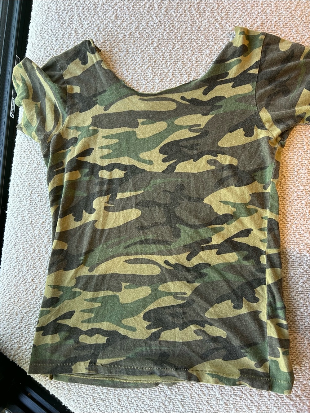 Brandy Melville Camo Print Short Sleeve Women's Top